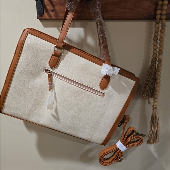 Missnine Tote Bag - Picture 10 of 10